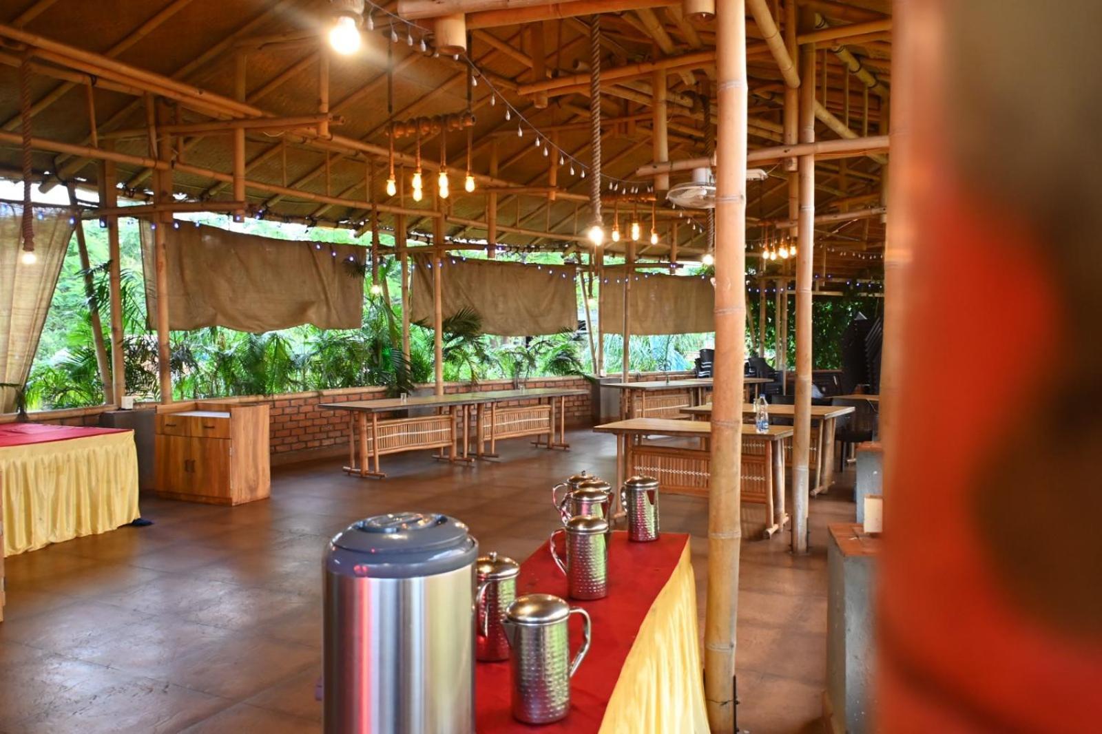 Bamboo And Bricks Resort Welhe Екстер'єр фото